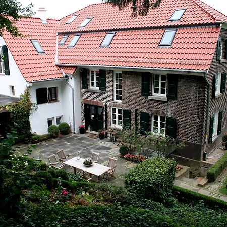 Landhaus In Idyllischer, Ruhiger Lage Und Flughafennaehe Ratingen Kültér fotó
