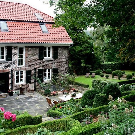 Landhaus In Idyllischer, Ruhiger Lage Und Flughafennaehe Ratingen Kültér fotó