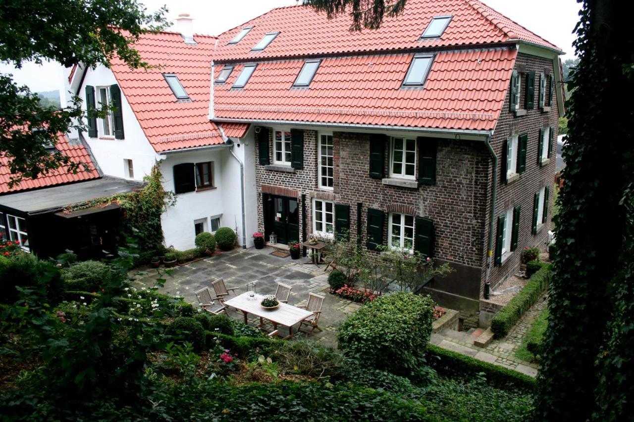 Landhaus In Idyllischer, Ruhiger Lage Und Flughafennaehe Ratingen Kültér fotó